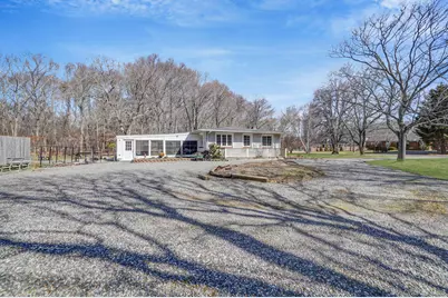 146 Halsey Manor Road, Manorville, NY 11949 - Photo 6