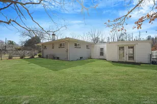 146 Halsey Manor Rd, Manorville, NY 11949 - Photo 12