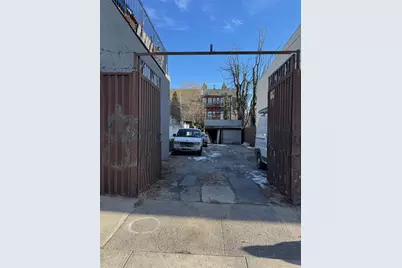 1822 Dekalb Avenue, Ridgewood, NY 11385 - Photo 2