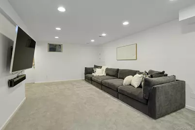 250 Mamaroneck Road, Scarsdale, NY 10583 - Photo 26