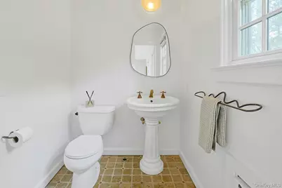 21 Tisdale Road, Scarsdale, NY 10583 - Photo 16