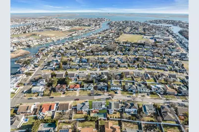 2505 Walters Court, Bellmore, NY 11710 - Photo 42