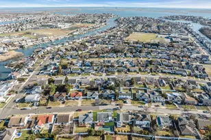 2505 Walters Ct, Bellmore, NY 11710 - Photo 42