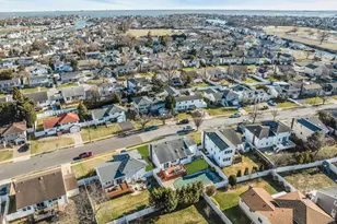 2505 Walters Ct, Bellmore, NY 11710 - Photo 40