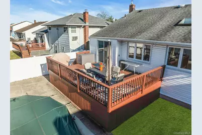 2505 Walters Court, Bellmore, NY 11710 - Photo 46