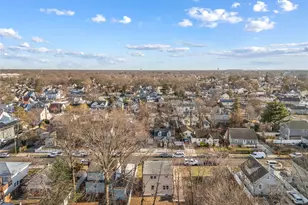 119 E Pennywood Ave, Roosevelt, NY 11575 - Photo 30