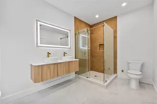 48 Martin Ln, Westbury, NY 11590 - Photo 18