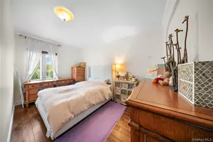 26-23 Utopia Pkwy, Flushing, NY 11358 - Photo 10