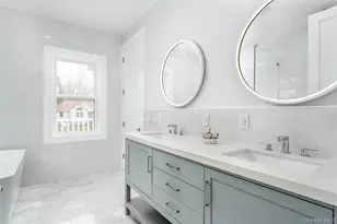 40 Waters Edge Rd, Southampton, NY 11968 - Photo 22