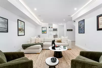 40 Waters Edge Road, Southampton, NY 11968 - Photo 32