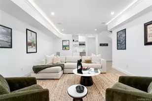 40 Waters Edge Rd, Southampton, NY 11968 - Photo 32