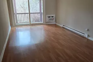 40-171 W 4th St, Patchogue, NY 11772 - Photo 2