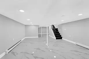 109-20 221st St, Queens Village, NY 11429 - Photo 20