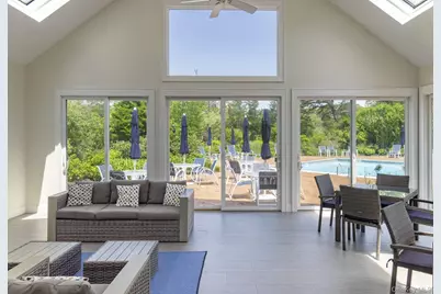 61 Huckleberry Lane, East Hampton, NY 11937 - Photo 22