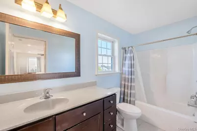 49 Lester Avenue, Freeport, NY 11520 - Photo 28