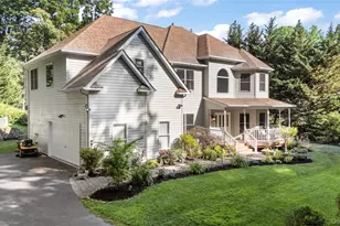 91 Bennetts Rd, East Setauket, NY 11733 - Photo 28