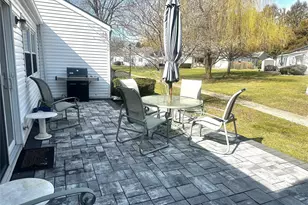 42 Freemont Ln, Coram, NY 11727 - Photo 14