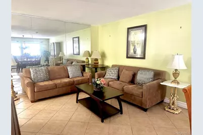 42 Freemont Lane, Coram, NY 11727 - Photo 4