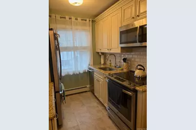 6 Windermere Place #10, Rockville Centre, NY 11570 - Photo 10