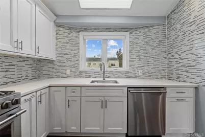 2812 Covered Bridge Road, Merrick, NY 11566 - Photo 10