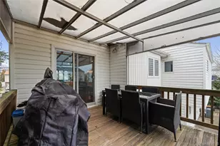 2812 Covered Bridge Rd, Merrick, NY 11566 - Photo 30