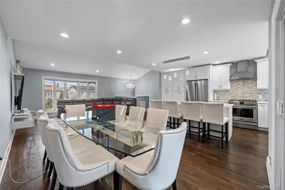 2812 Covered Bridge Road, Merrick, NY 11566 - Photo 16