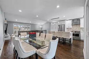 2812 Covered Bridge Rd, Merrick, NY 11566 - Photo 16