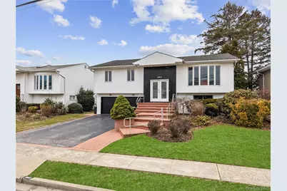 2812 Covered Bridge Road, Merrick, NY 11566 - Photo 2