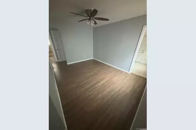 17 Wingate Rd, Valley Stream, NY 11581 - Photo 6