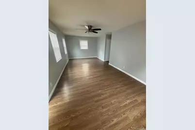 17 Wingate Rd, Valley Stream, NY 11581 - Photo 4