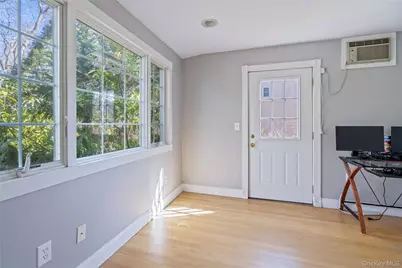 7 Washington Avenue, Miller Place, NY 11764 - Photo 10