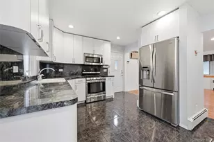 22 Randal Dr, Bethpage, NY 11714 - Photo 12