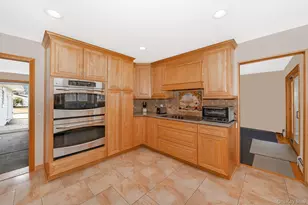 242 Singingwood Dr, Holbrook, NY 11741 - Photo 8