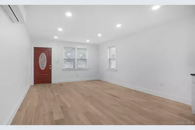 3964 Duryea Avenue, Bronx, NY 10466 - Photo 8