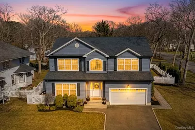 456 Pine Acres Boulevard, Brightwaters, NY 11718 - Photo 1