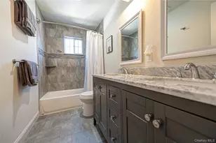 456 Pine Acres Blvd, Brightwaters, NY 11718 - Photo 24