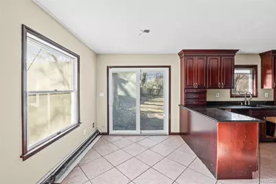 4 Vale Court, Mount Sinai, NY 11766 - Photo 8