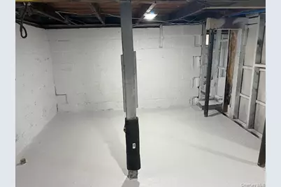 159 Alexander Avenue, Holbrook, NY 11741 - Photo 16