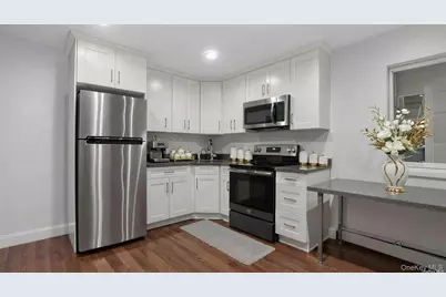 1823 Anthony Avenue, Bronx, NY 10457 - Photo 4