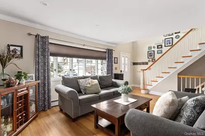 3585 Amherst Drive, Wantagh, NY 11793 - Photo 6