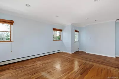 3585 Amherst Drive, Wantagh, NY 11793 - Photo 14