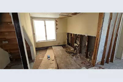 9960 164th Road, Howard Beach, NY 11414 - Photo 12