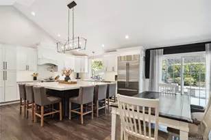 1 Valley Ave, Smithtown, NY 11787 - Photo 10