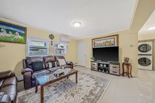 8 Bent Ln, Levittown, NY 11756 - Photo 14