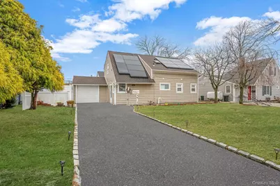 8 Bent Lane, Levittown, NY 11756 - Photo 1