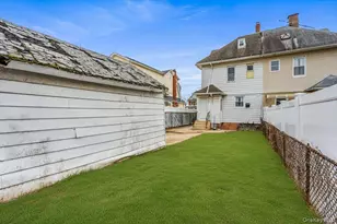 196-19 89th Rd, Hollis, NY 11423 - Photo 22