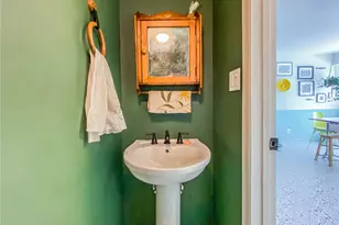 95 Whalers Cove, Babylon, NY 11702 - Photo 28