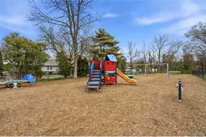 95 Whalers Cove, Babylon, NY 11702 - Photo 40