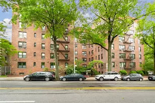 2244 Bronx Pk E, Bronx, NY 10467 - Photo 1