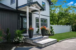 2 Polo St, Dix Hills, NY 11746 - Photo 4